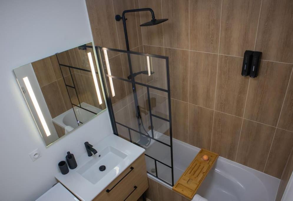 Luxury Apartment «Le Jurassien», Gex-Geneve Cessy Εξωτερικό φωτογραφία