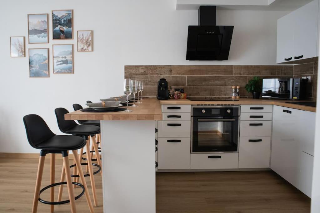Luxury Apartment «Le Jurassien», Gex-Geneve Cessy Εξωτερικό φωτογραφία